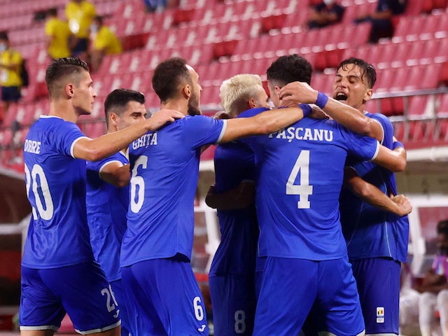 I giocatori della Romania festeggiano il loro primo gol il 22 luglio 2021