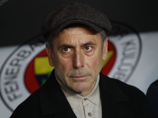 allenatore del Trabzonspor Abdullah Avci prima della partita del 6 marzo 2022
