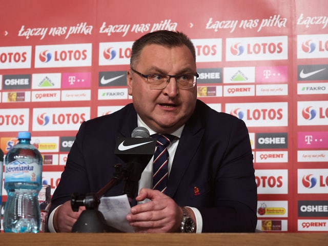 Czeslaw Michniewicz partecipa a una conferenza stampa dopo essere stato annunciato dalla Federcalcio polacca (PZPN) come nuovo allenatore della nazionale, a Varsavia, Polonia, il 31 gennaio 2022.