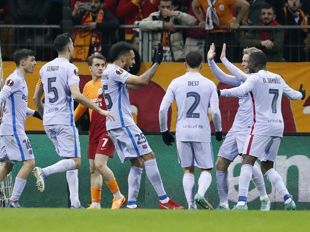 Pierre-Emerick Aubameyang del Barcellona festeggia il gol contro il Galatasaray il 17 marzo 2022