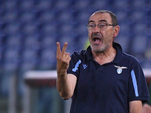 Il tecnico della Lazio Maurizio Sarri reagisce il 30 settembre 2021