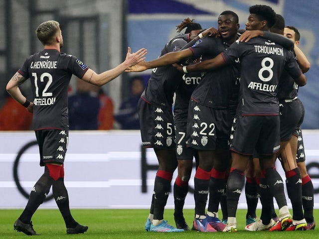 Gelson Martins del Monaco festeggia il suo primo gol con i compagni di squadra il 6 marzo 2022