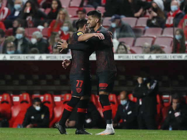 Mohammad Mohebbi di Santa Clara festeggia il suo primo gol con Rui Costa il 12 febbraio 2022